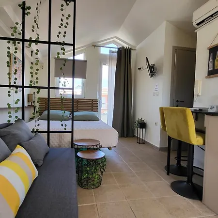 Vivere Terrace Seaside Kalamata * Faraí