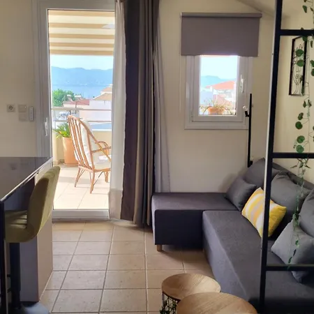 Vivere Terrace Seaside Kalamata Faraí