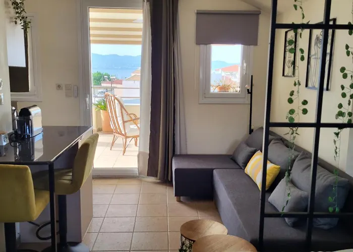 Vivere Terrace Seaside Kalamata Faraí